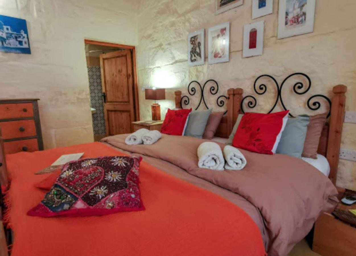 Peaceful Farmhouse Stay With Cozy Yard Gharb  Bagian luar foto